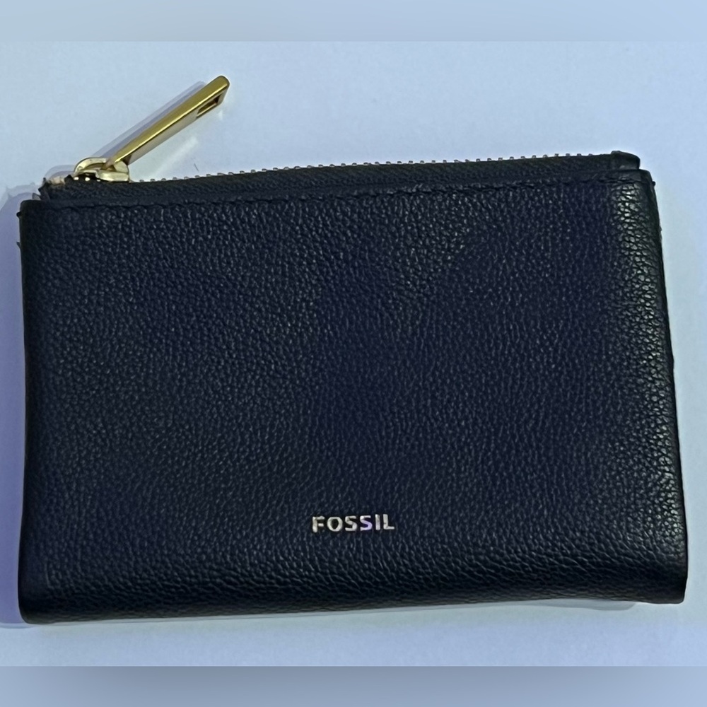 Fossil Wallet Pebbled Leather with Gold Accents